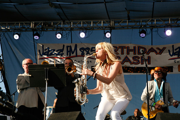 Mindi Abair