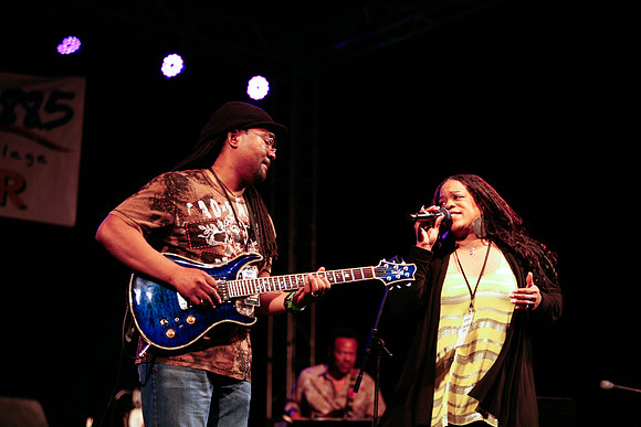 Evelyn "Champagne" King and Freddie Fox