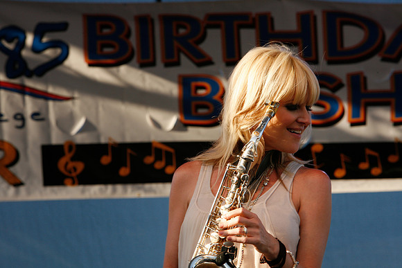 Mindi Abair