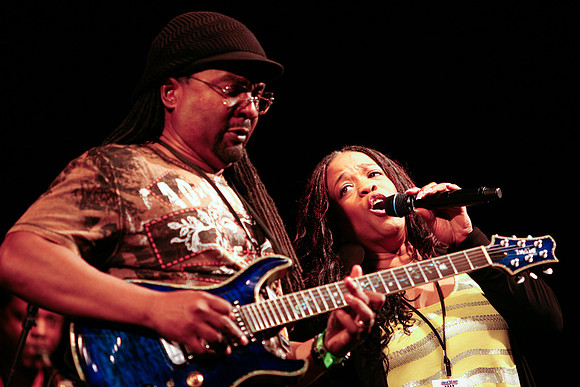 Evelyn "Champagne" King and Freddie Fox