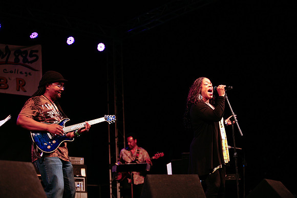 Evelyn "Champagne" King and Freddie Fox