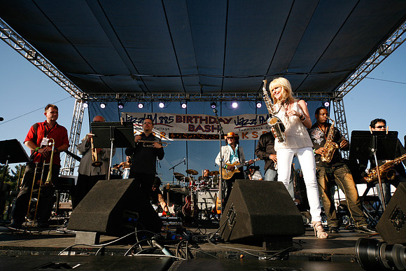 Mindi Abair
