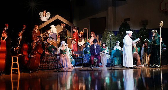 2011 Christmas Show 032