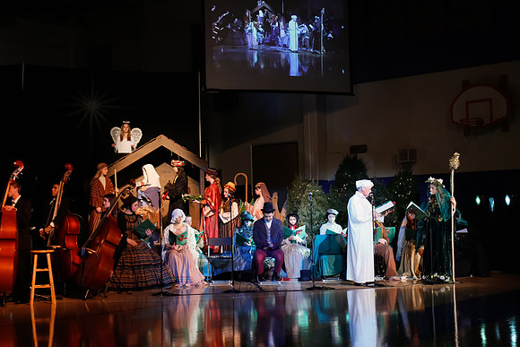 2011 Christmas Show 031