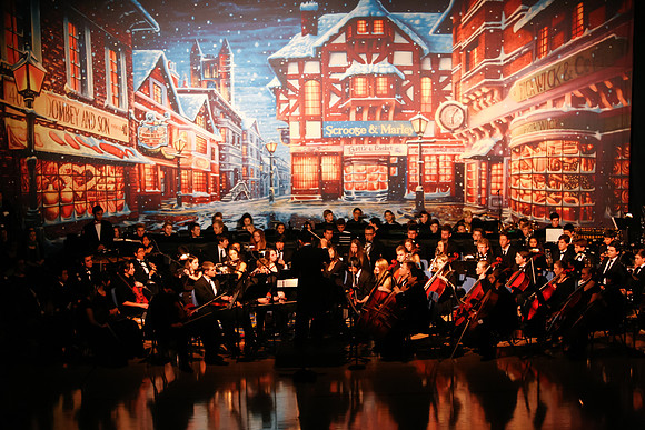 2011 Christmas Show 183