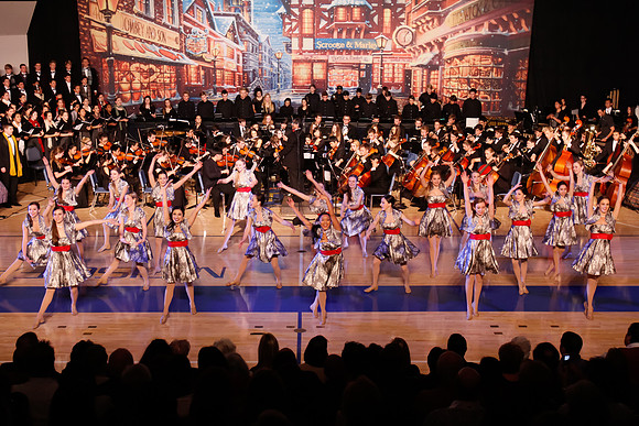 2011 Christmas Show 143