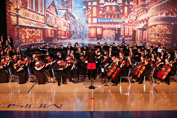 2011 Christmas Show 140