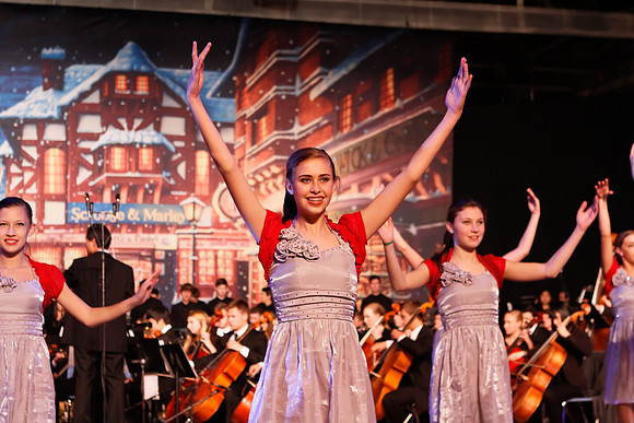 2011 Christmas Show 014