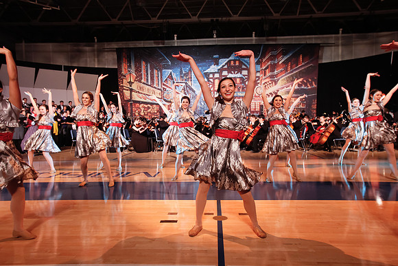 2011 Christmas Show 083