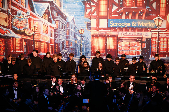 2011 Christmas Show 173