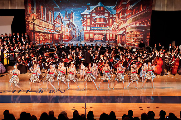 2011 Christmas Show 178