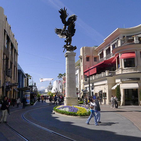 The Grove-7