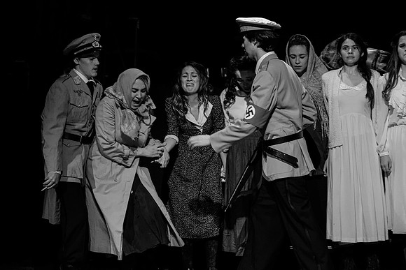 DSCF2825bw