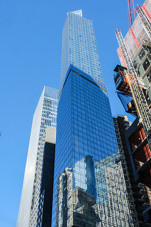 DT527825