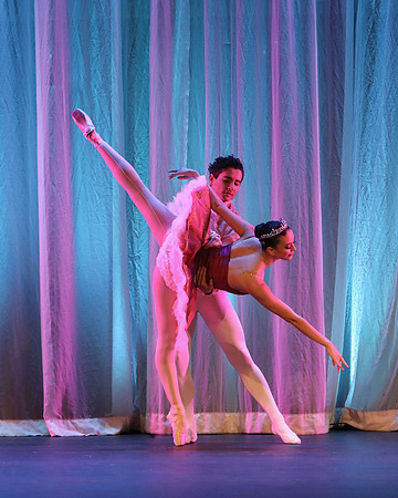 933A6414