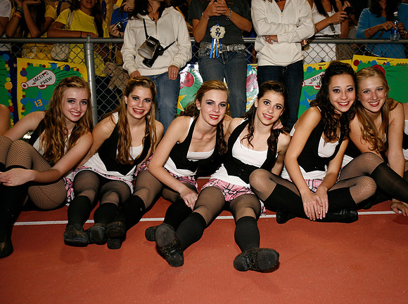 Homecoming Performance 35.jpg