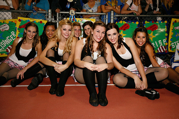 Homecoming Performance 37.jpg