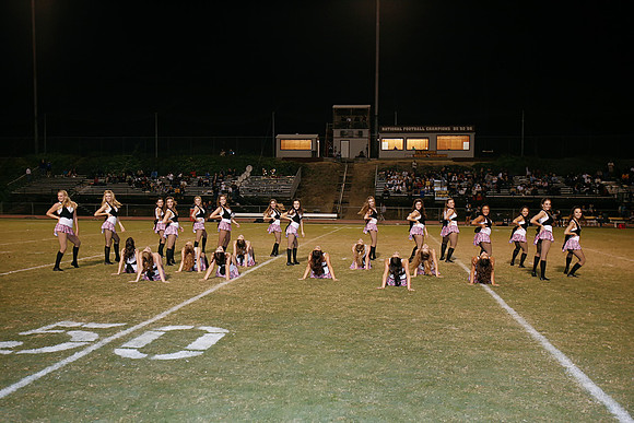 Homecoming Performance 32.jpg
